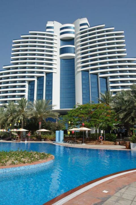 Pool Hotel Le Meridien Al Aqah Beach Resort