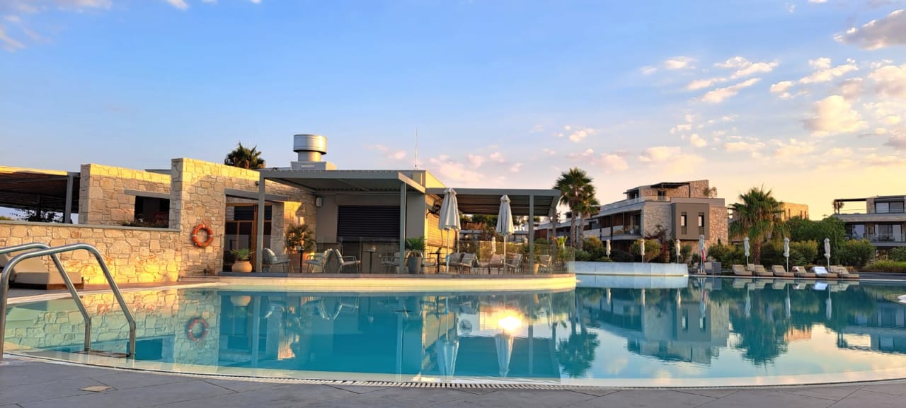 Außenansicht Portes Lithos Luxury Resort