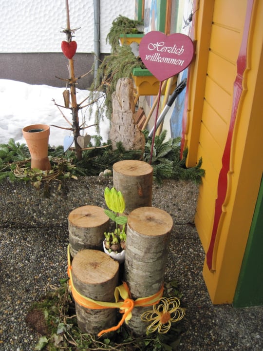 Eingangsbereich (1 Aschenbecher vorhanden)      Pension & Ferienwohnung Solaria