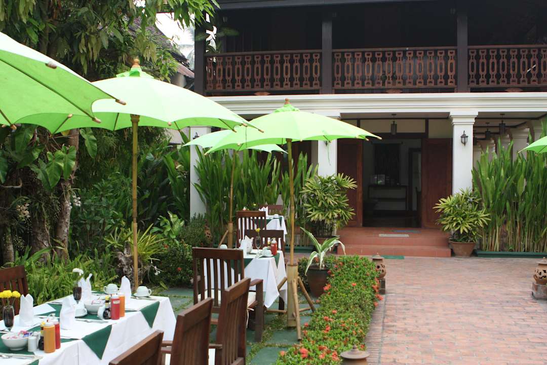 Frühstücksrestaurant im Garten Hotel Luang Prabang Residence