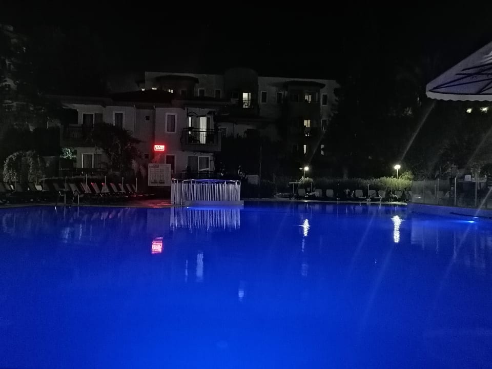 Pool Hotel Gardenia Beach