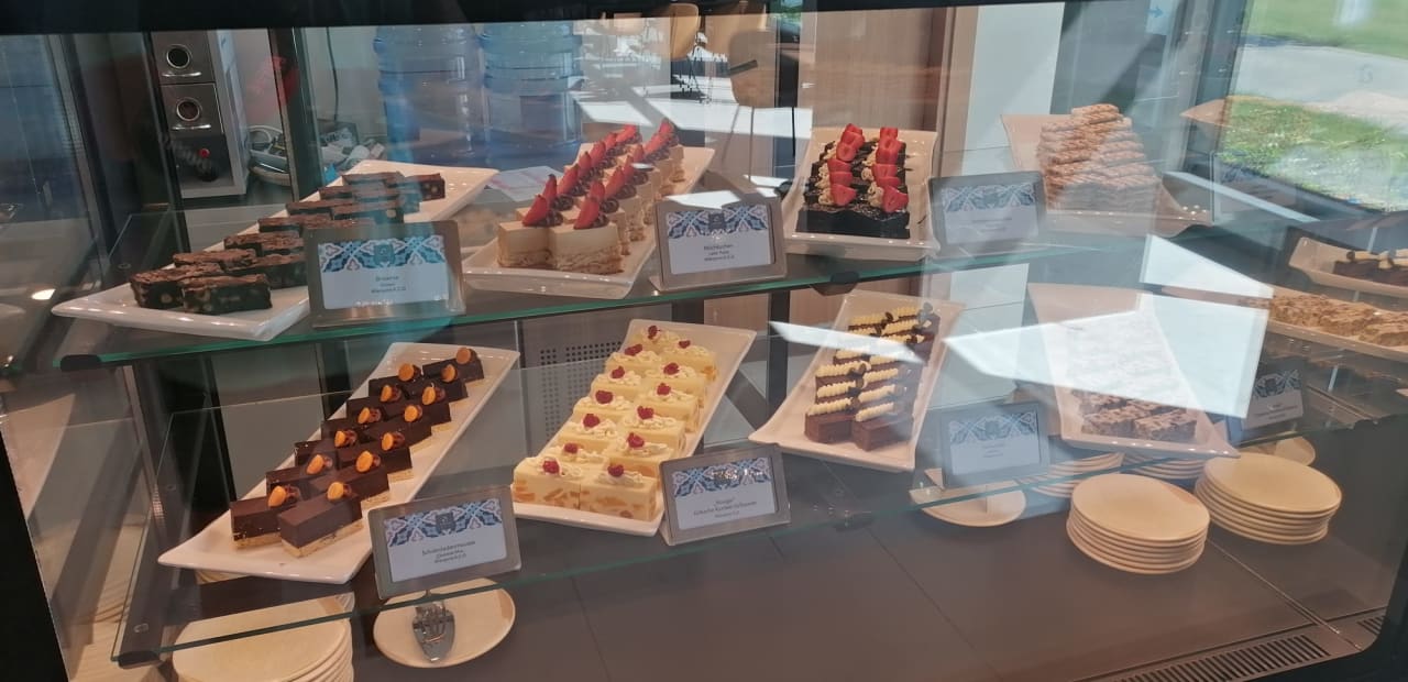 Gastro Jacaranda Luxury Resort