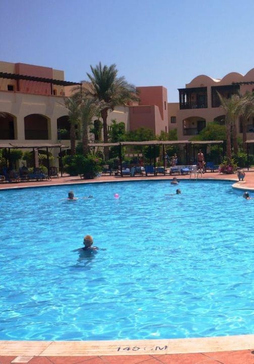 Basen hotelowy Jaz Makadi Saraya Resort