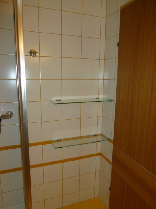 Zusätzliche Glasablageflächen Hotel Österreichischer Hof