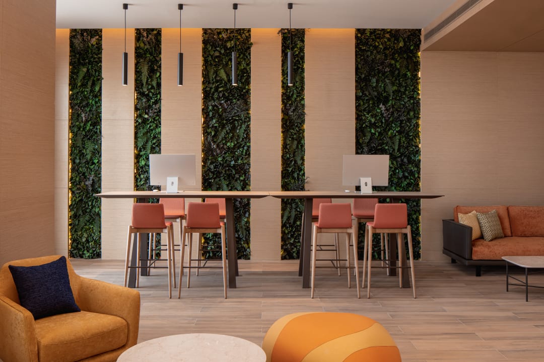 Lobby Holiday Inn & Suites Dubai Science Park by IHG