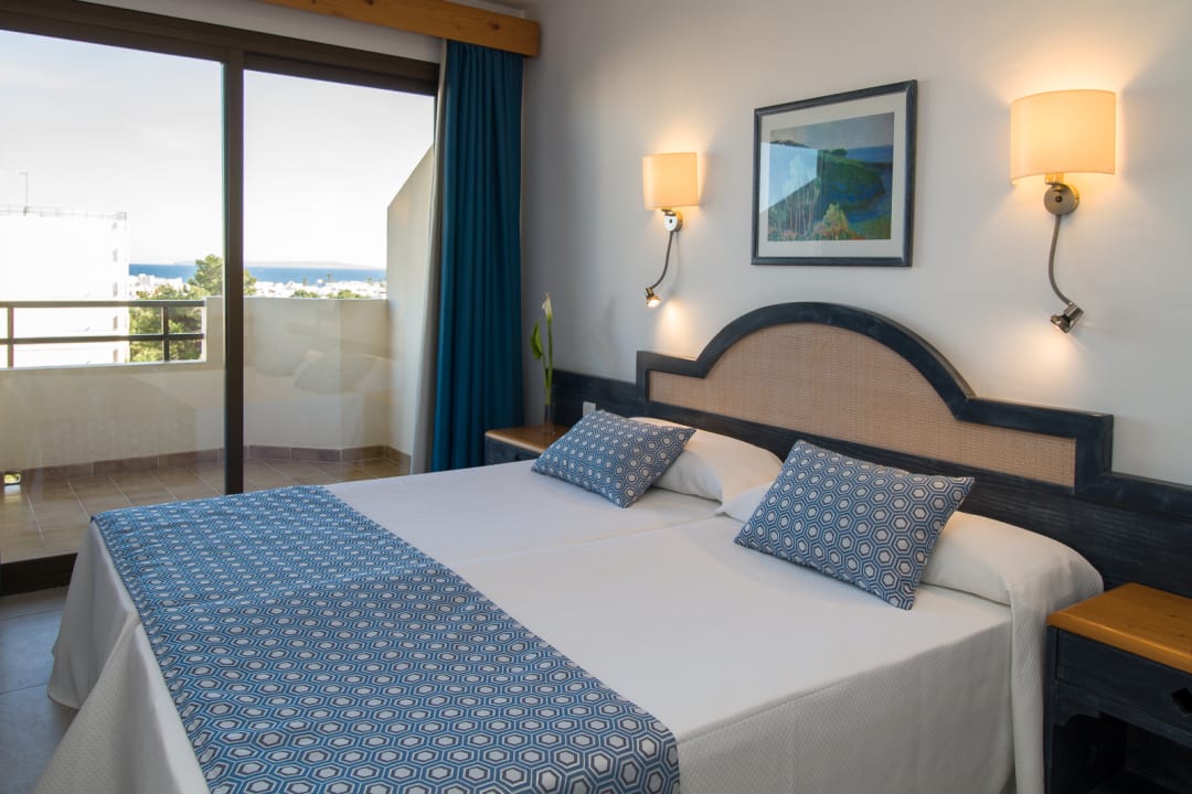 Zimmer Club Can Bossa