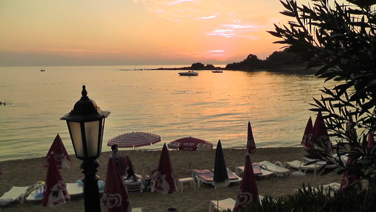 Der Strand wird leer Incekum Su Hotel
