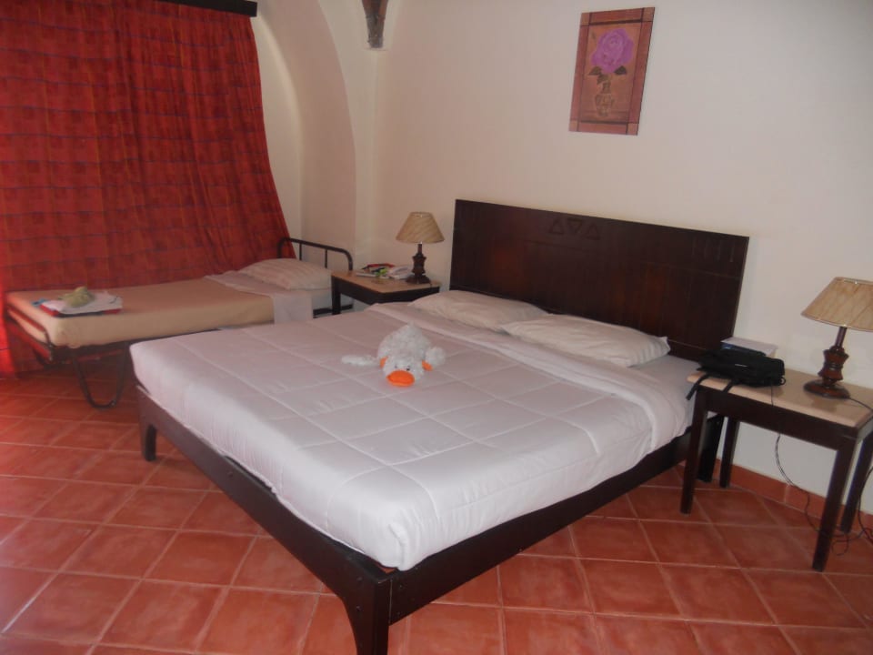 Zimmer schön groß und sehr sauber Three Corners Sea Beach Resort