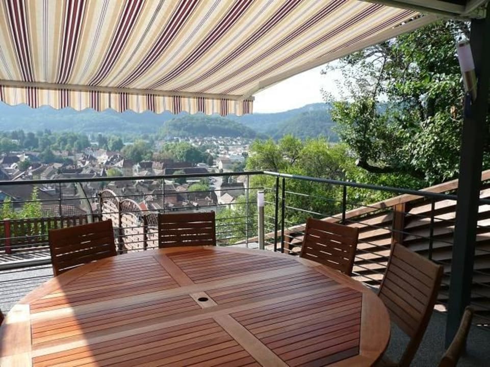Vue terrasse Hotel La Colline aux Yeux Doubs