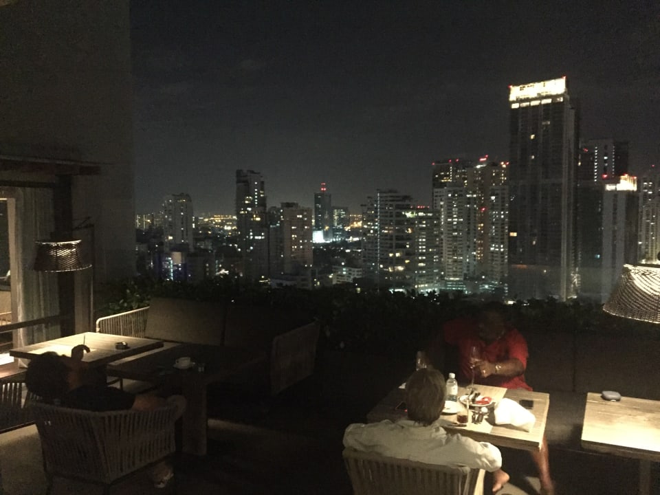 M Club - Außenterrasse Bangkok Marriott Marquis Queen's Park