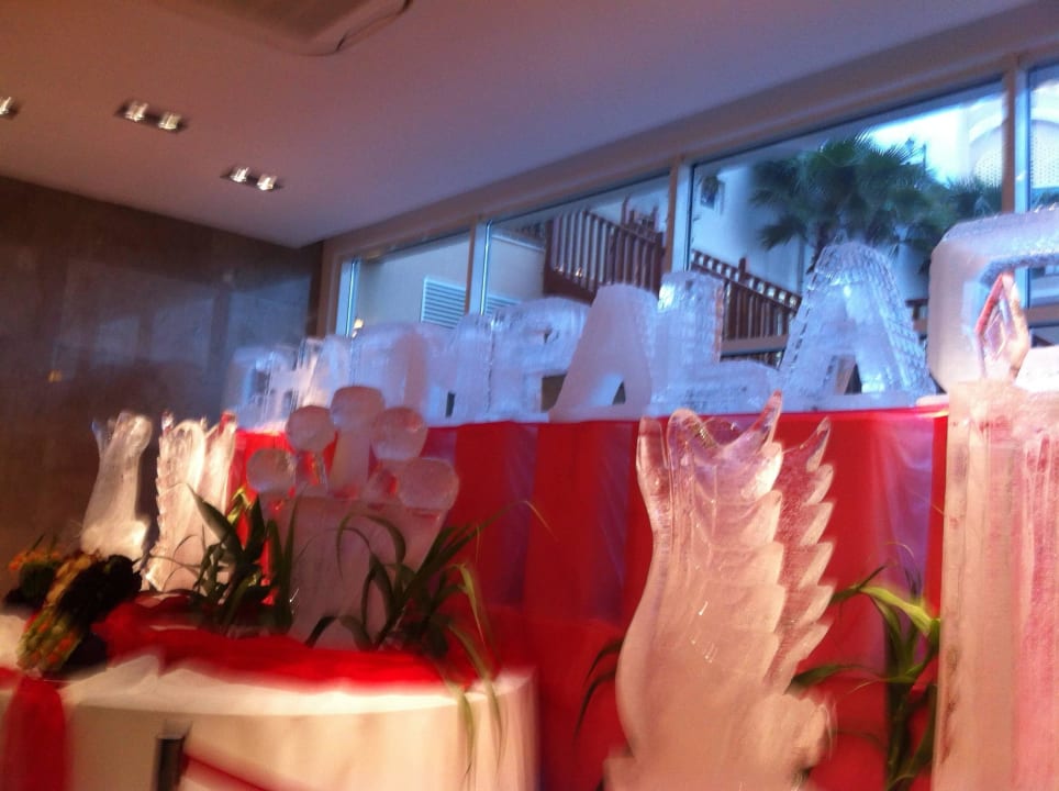 Buffet EIS Well Palace Side