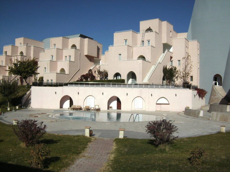Hotel Poolbereich Peri Tower Hotel
