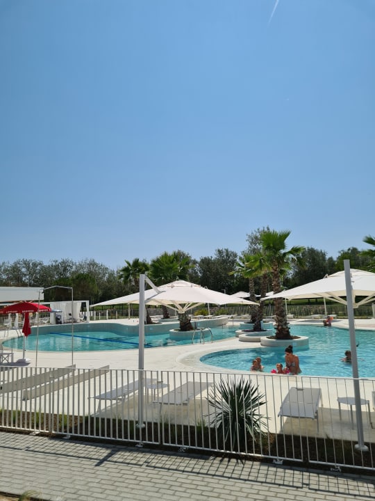 Pool Pareus Beach Resort