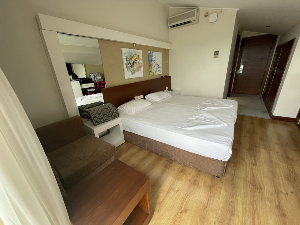 Zimmer Seaden Sea World Resort & Spa