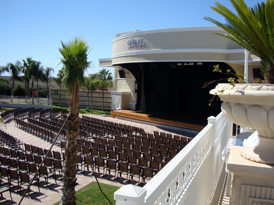 Theaterbühne Güral Premier Belek