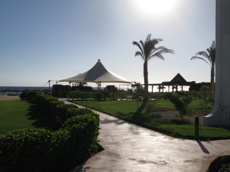 Blick auf die Strandbar Hotel Gorgonia Beach Resort