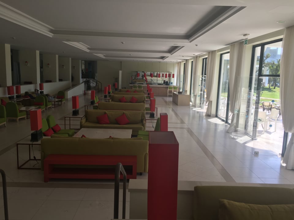 Bar Domes Aulūs Zante, Autograph Collection