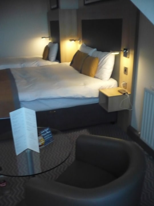 Zimmer Maldron Hotel Dublin Airport