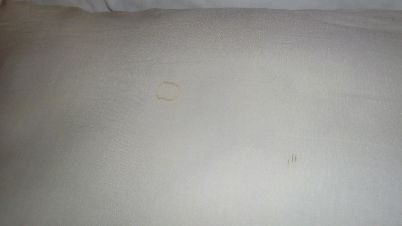 Unsauberes Bettlaken  Ghazala Gardens