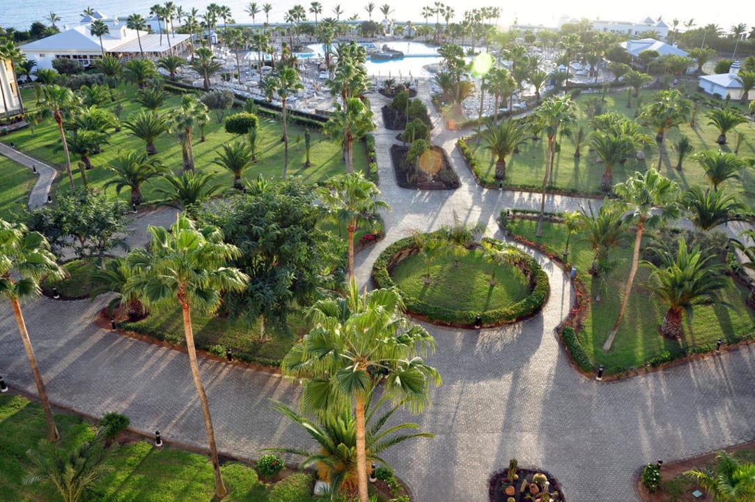 Gepflegte Gartenanlage vom RIU Club Hotel Riu Gran Canaria