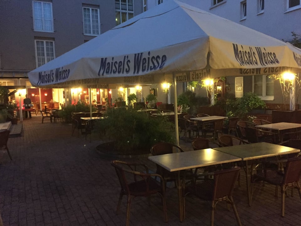 Biergarten Mercure Hotel Plaza Magdeburg