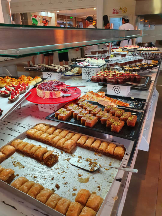 Gastro Can Garden Beach