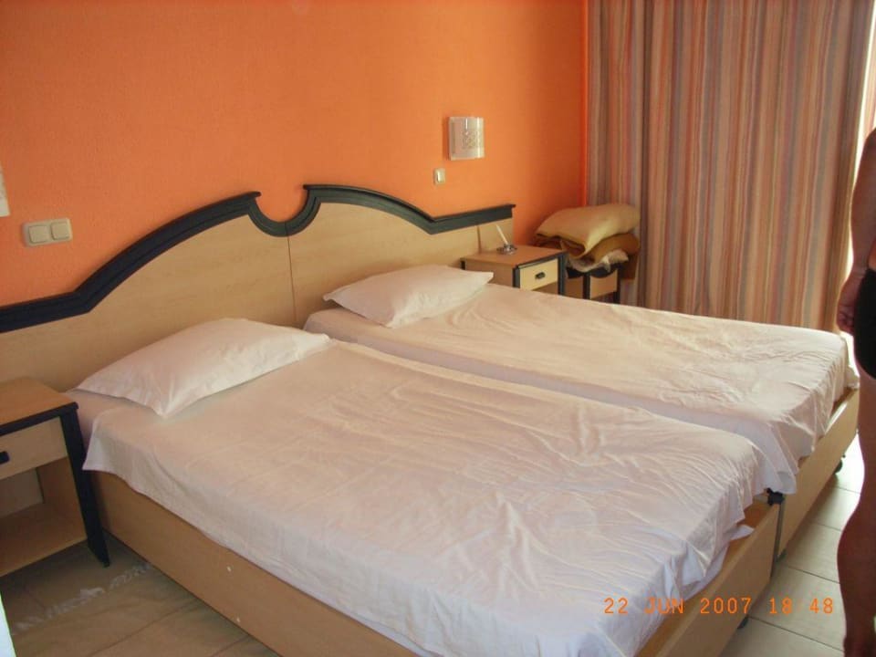 sehr geräumiges Zimmer Iberostar Waves Mehari Djerba