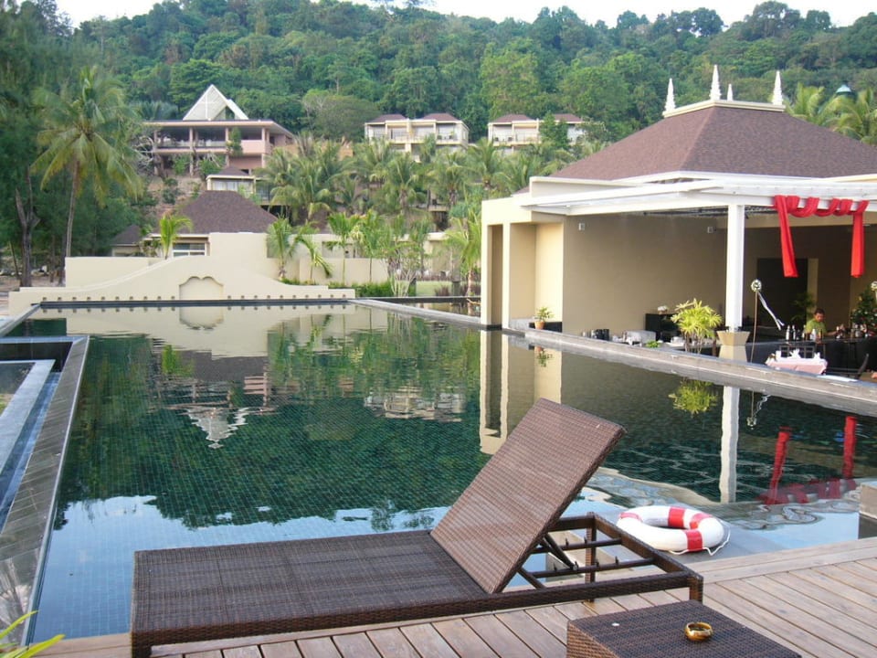 Pool Anantara Layan Phuket Resort