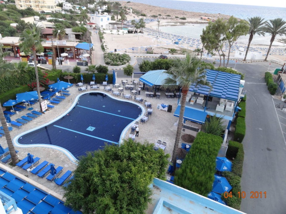 Pool von oben Anonymous Beach Hotel