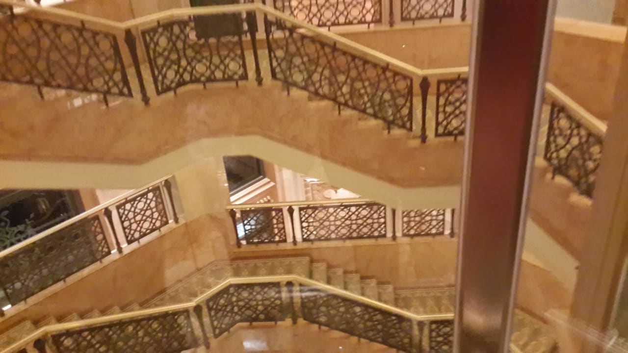 Stairwell Emirates Palace Mandarin Oriental