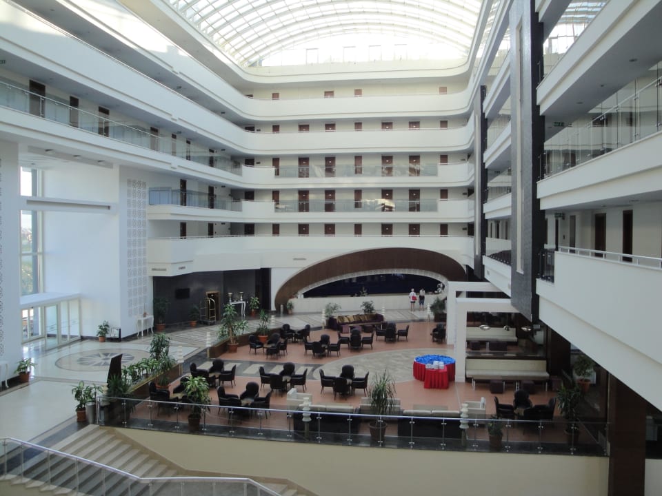 Großzügige moderne Lobby Seaden Sea World Resort & Spa