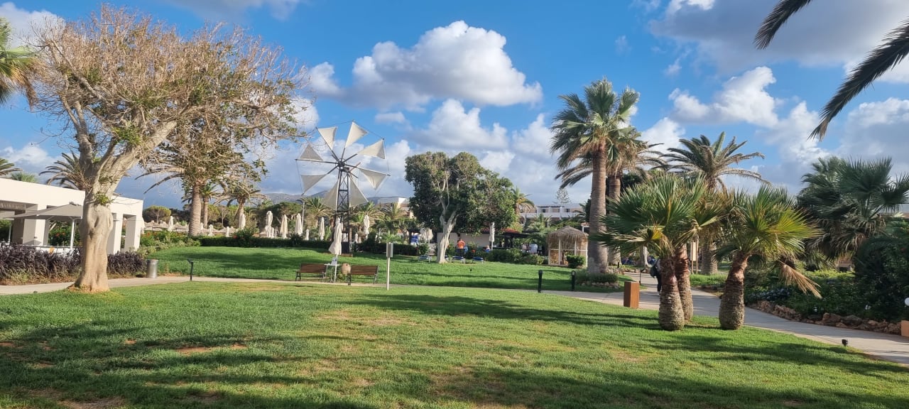 Gartenanlage Anissa Beach & Village