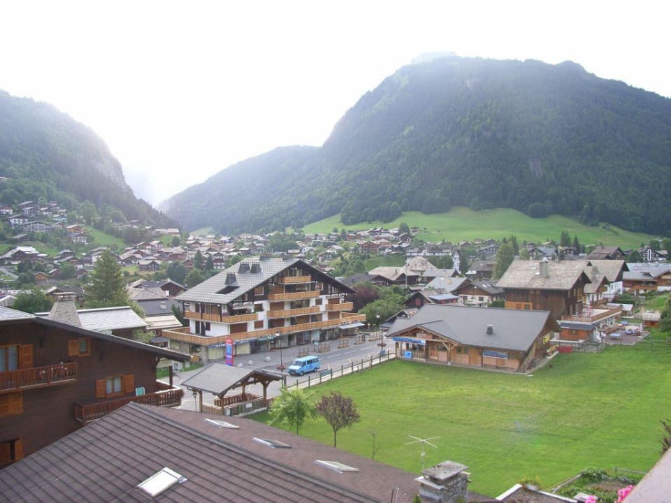 Zimmeraussicht Hotel Champs Fleuris