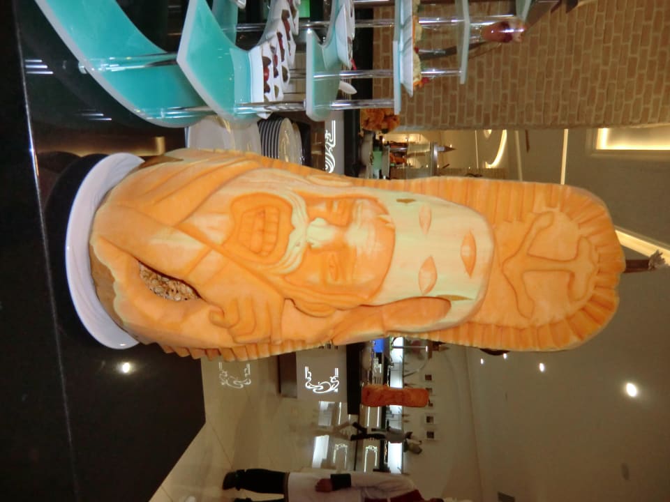 Schnitzerei Hotel Delphin Imperial