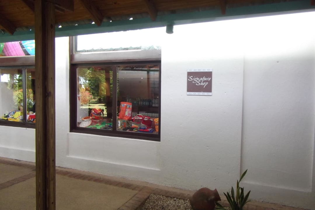 Shop Dreams La Romana Resort & Spa