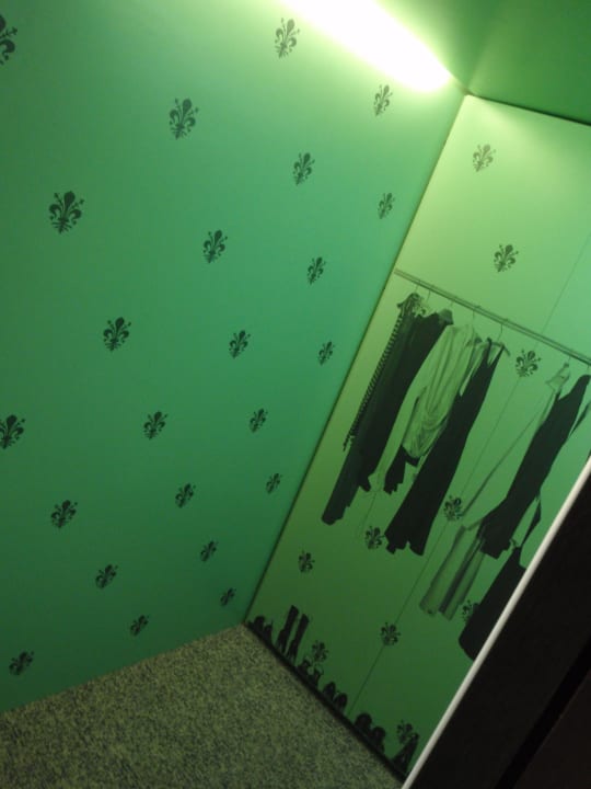 Begehbarer Kleiderschrank UNAHOTELS Vittoria Firenze