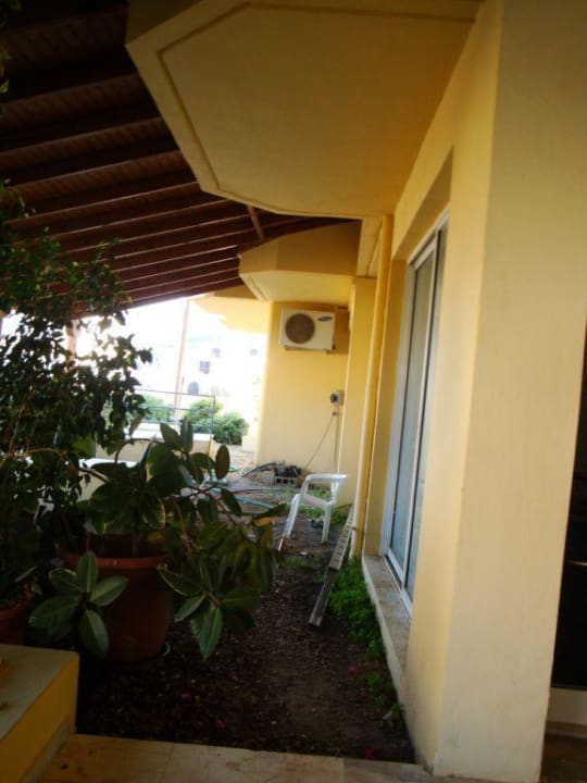 Hinterausgang vom Hotel Hotel Alexander House