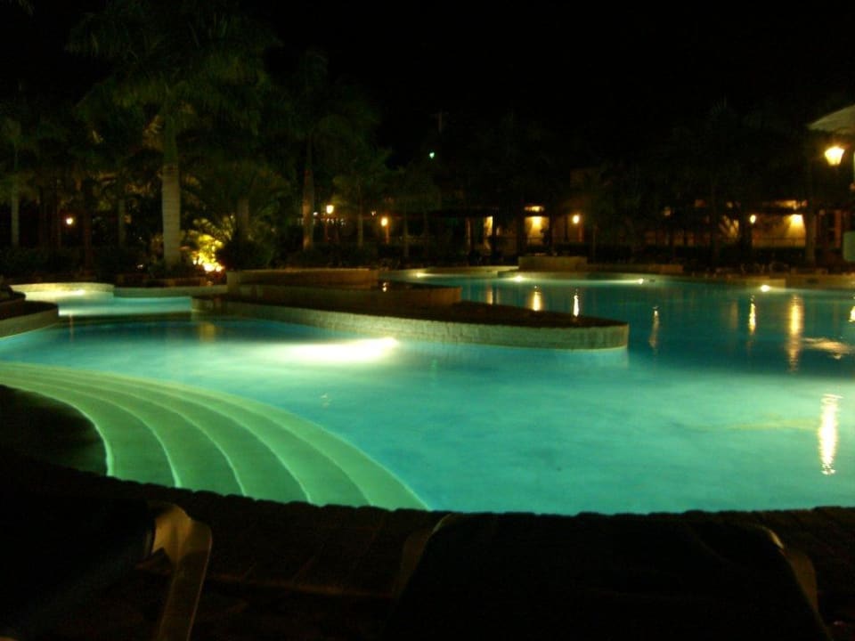 Pool im Villas Bereich Villas Bavaro Resort & Spa