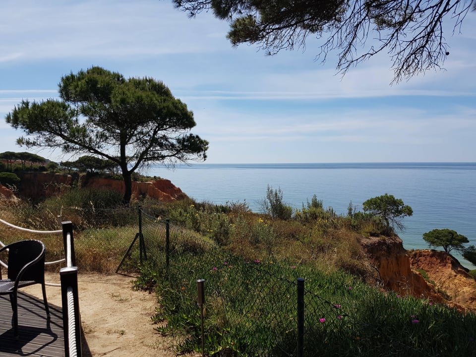 Von der Außenterrasse PortoBay Falésia