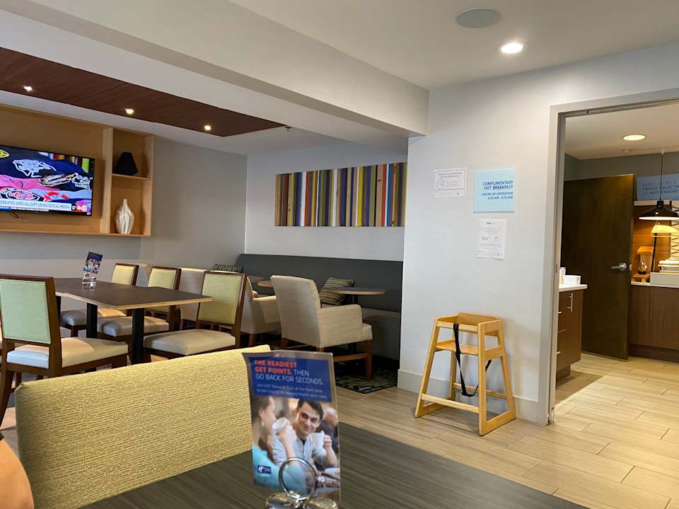 Gastro Hotel Holiday Inn Express Alpharetta Roswell