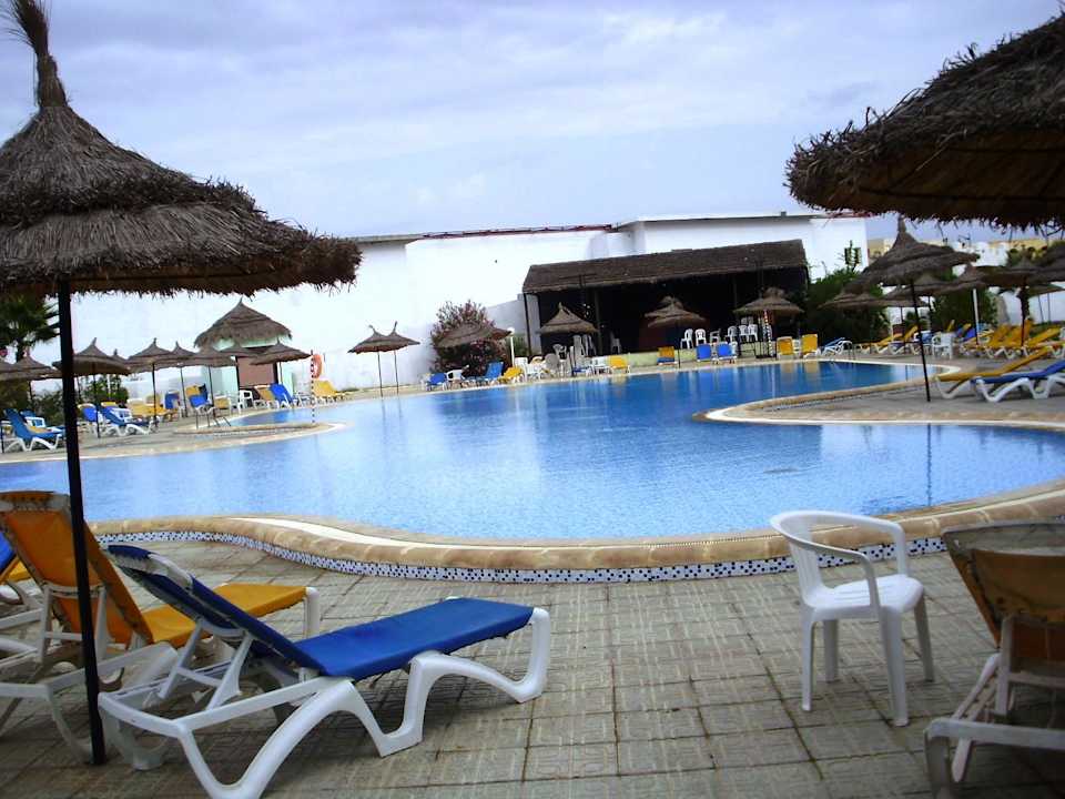 Außenpoolanlage Hotel Yasmine Beach Resort