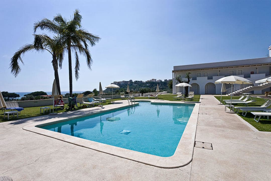 Swimming pool Hotel Grotta Di Tiberio