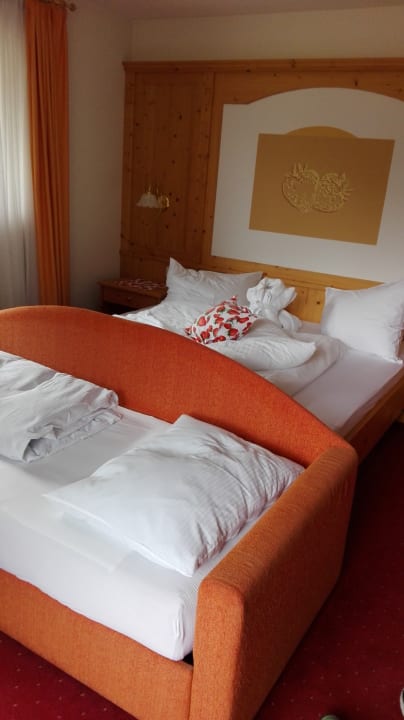 Unser Zimmer Doppelzimmer Erdbeer Panoramazimmer  Hotel Bergfrieden