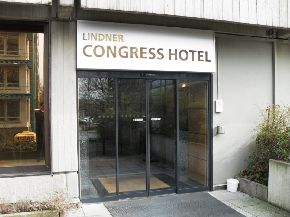 Seiteneingang Lindner Hotel Dusseldorf Seestern, part of JdV by Hyatt