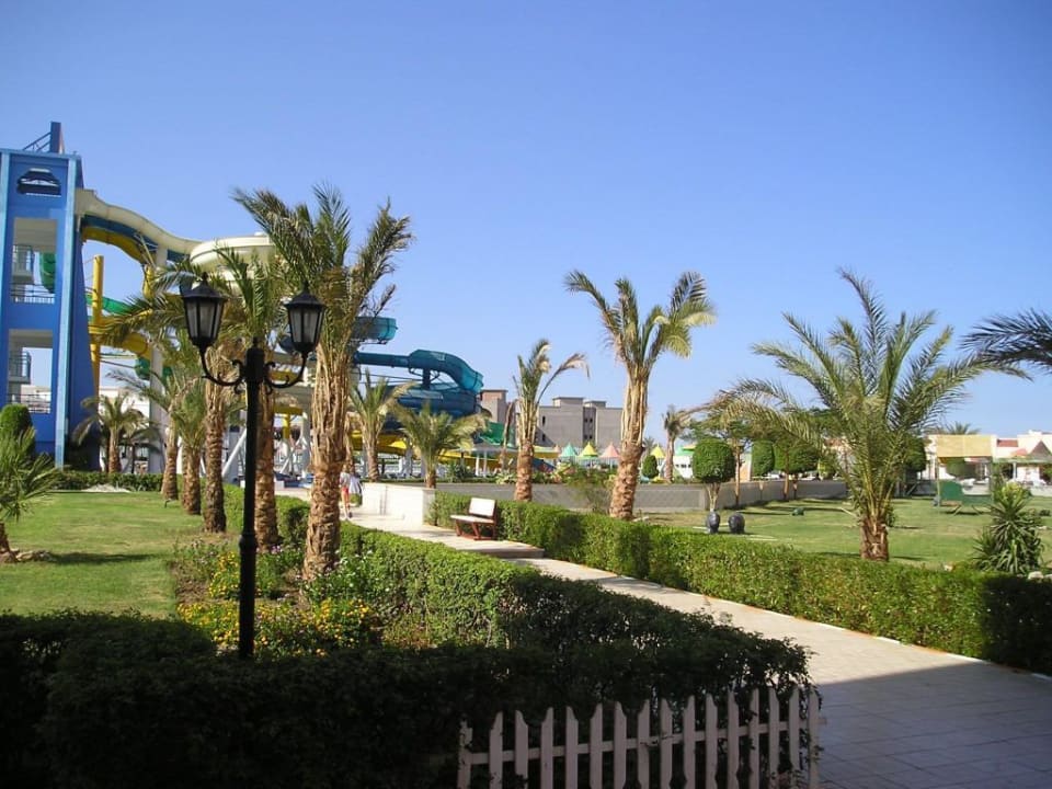 Gartenanlage Albatros Resort / Family / Aquablue Pickalbatros Aqua Park Resort - Hurghada