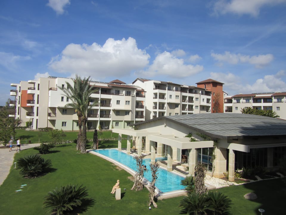 Pool Lara Barut Collection