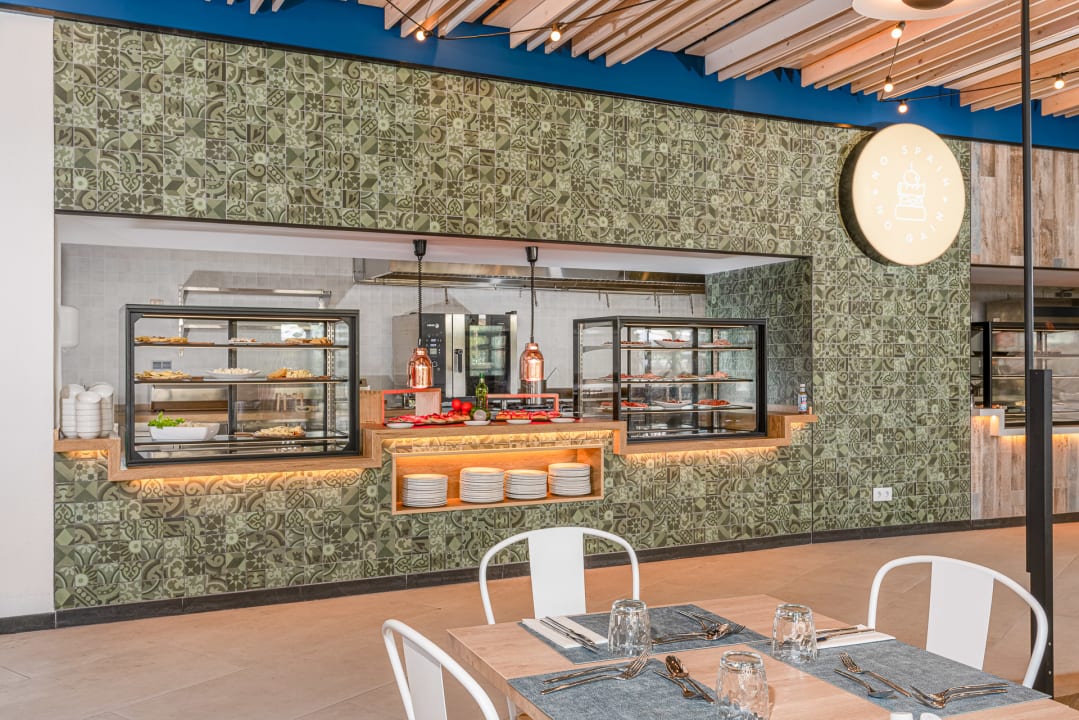 Gastro Mediterranean Palace Hotel