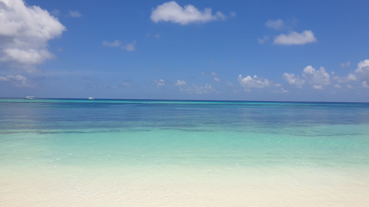 Strand Kuredu Island Resort & Spa