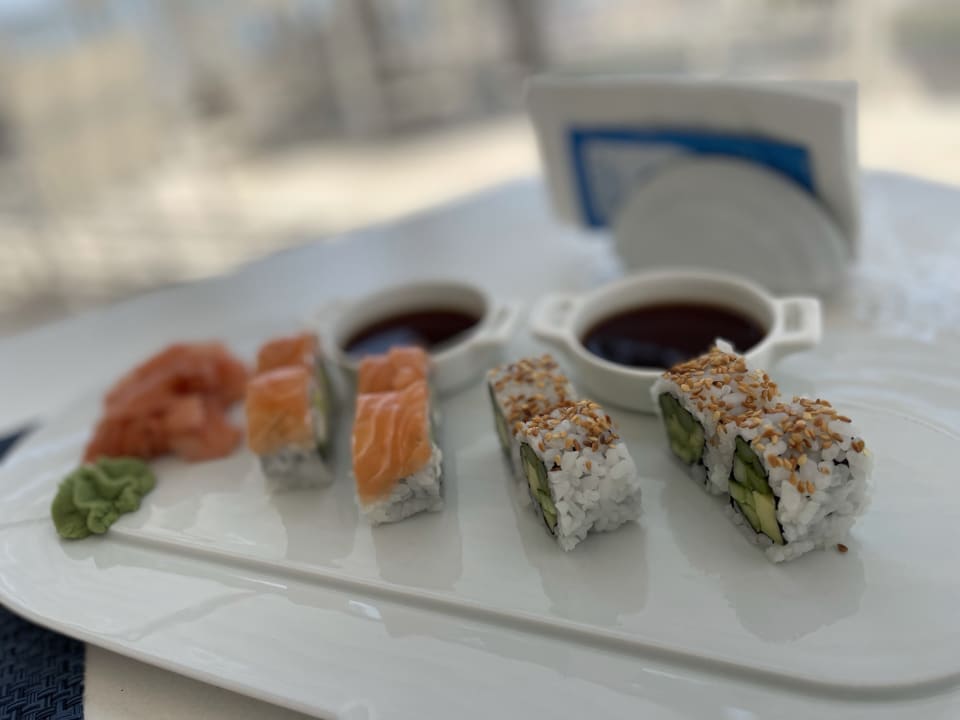 Gastro Acanthus Cennet Barut Collection