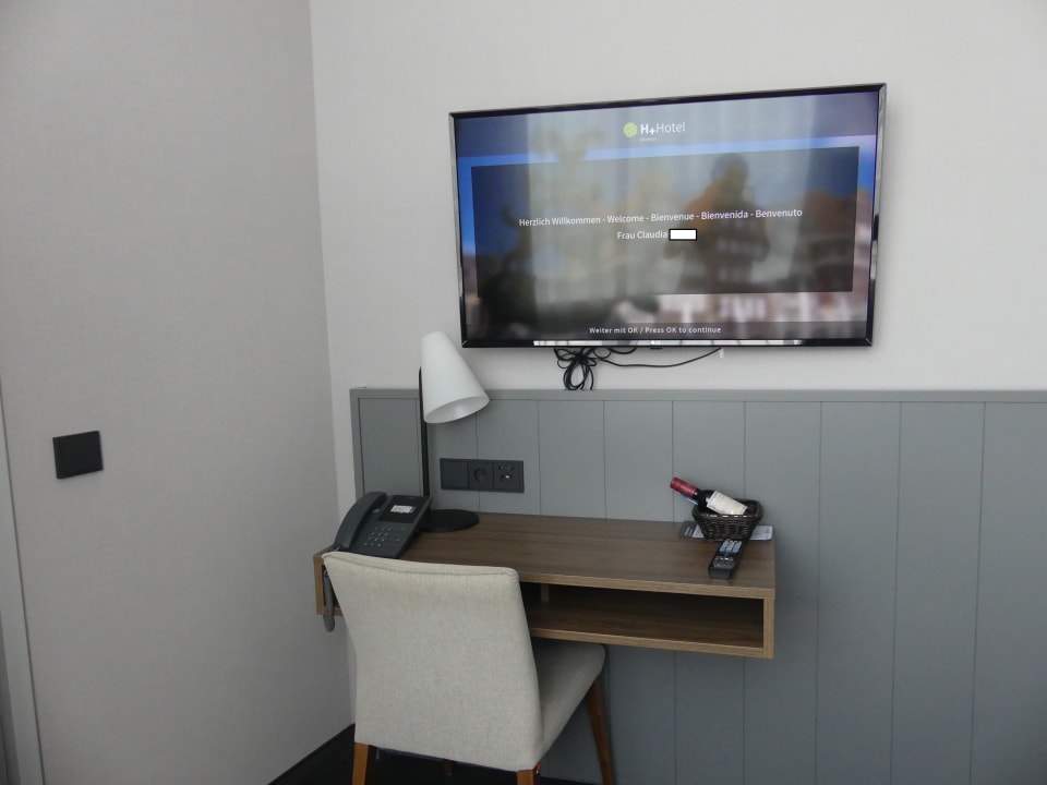Zimmer H+ Hotel Bremen